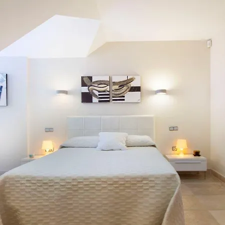 Reserva Del Higueron Deluxe &